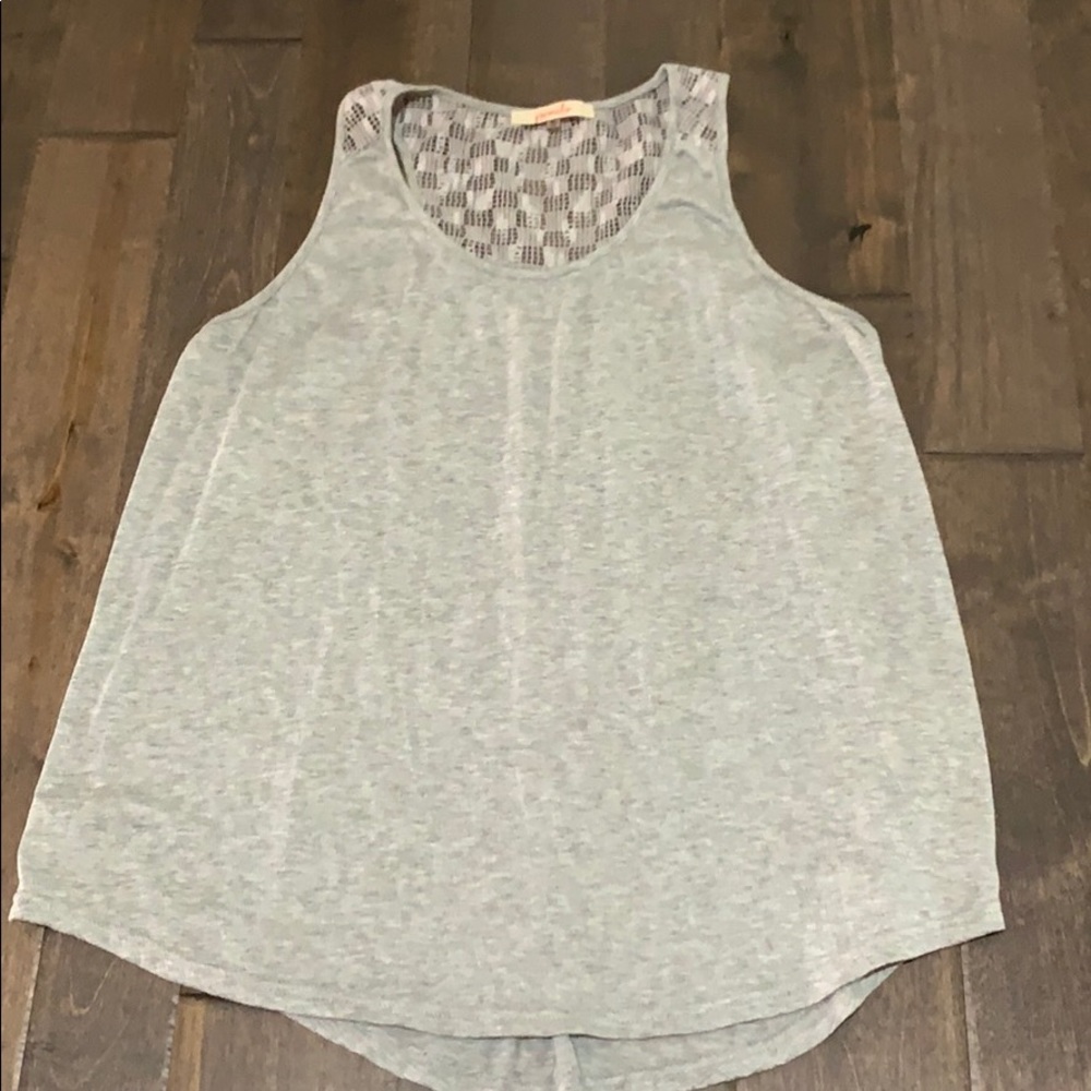 Comfy tank with great details on the back